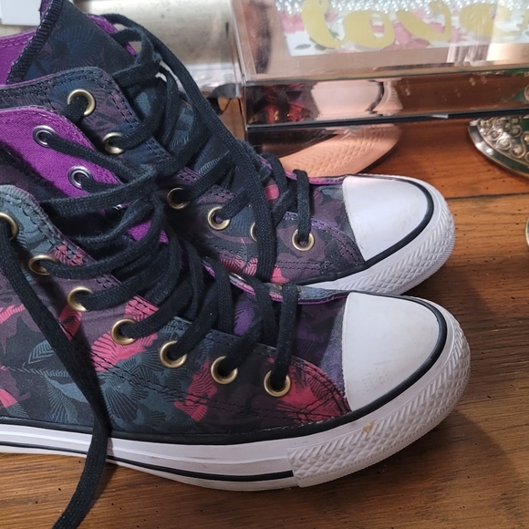 Converse - Picture 6 of 6